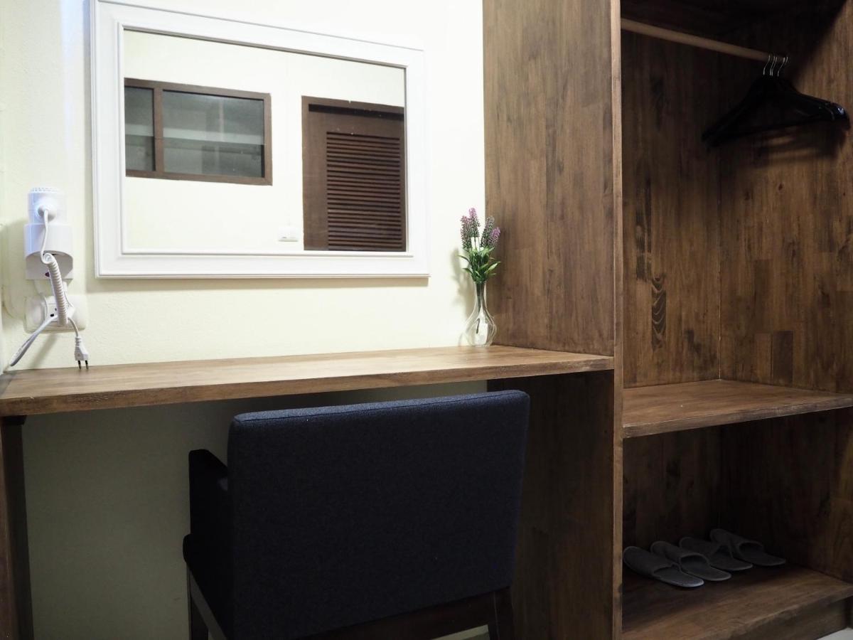 ホテル Bua House Poshtel チエンマイ エクステリア 写真